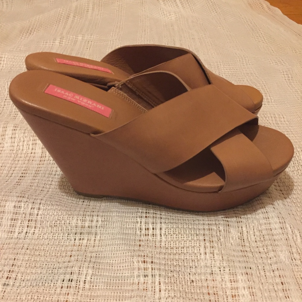 Isaac Mizrahi Leather Wedges - Picture 3 of 8
